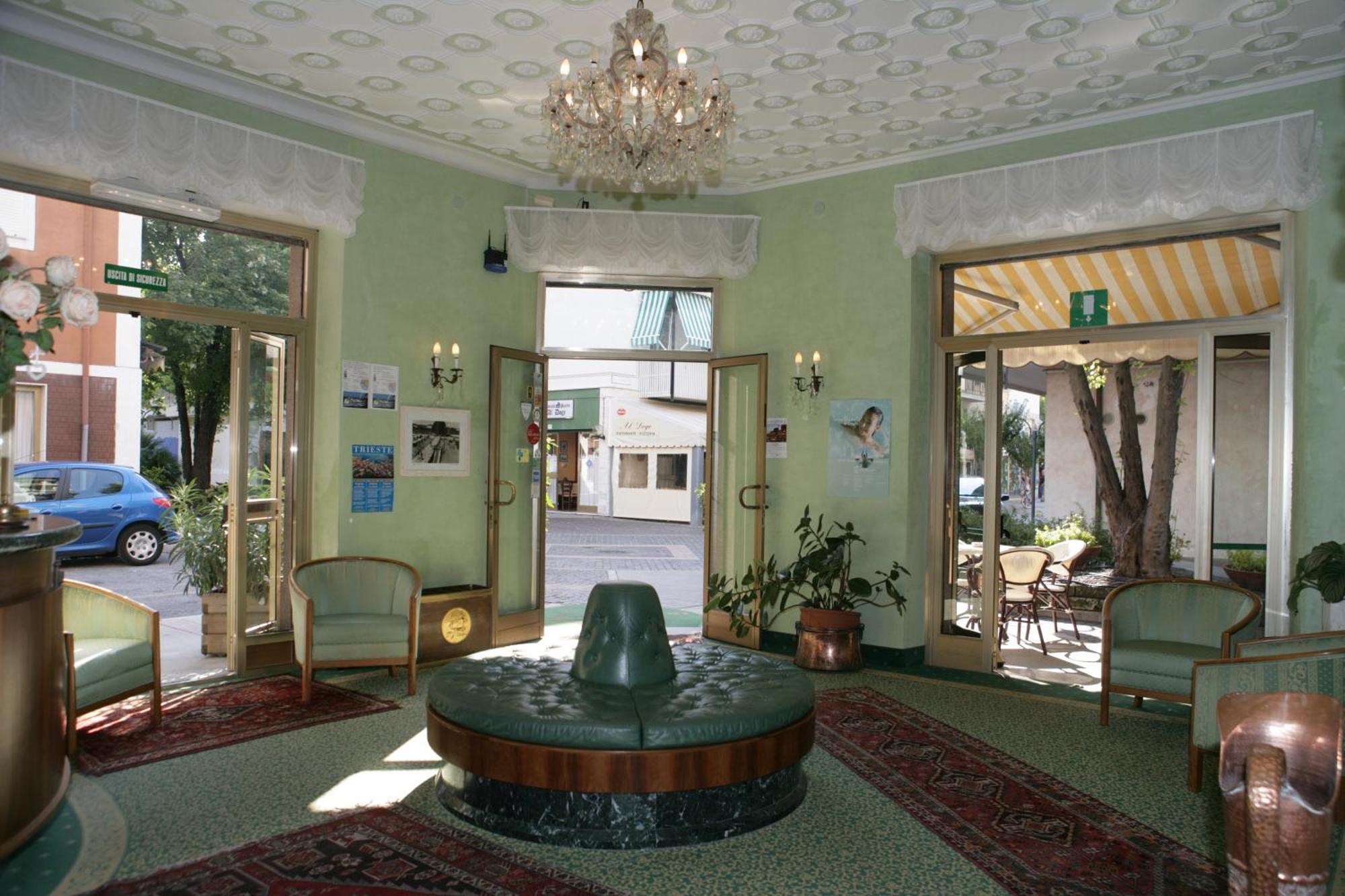 גראדו Hotel Diana מראה חיצוני תמונה