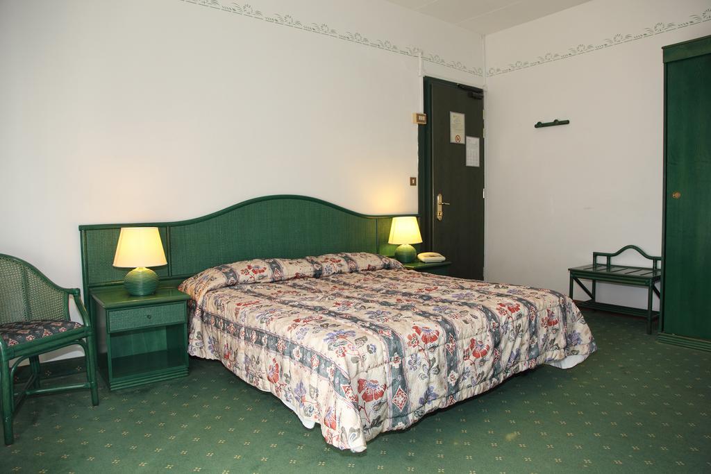גראדו Hotel Diana מראה חיצוני תמונה
